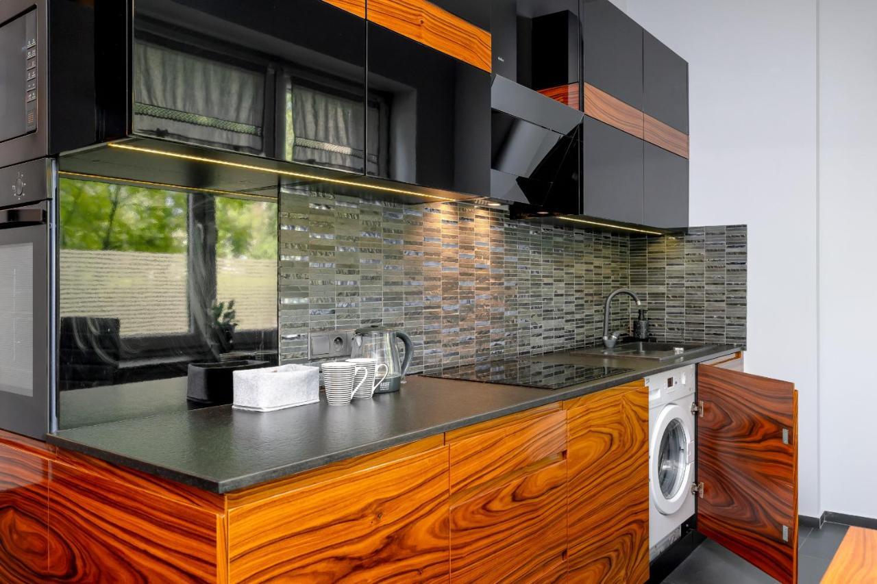 Stylish Korfantego Apartment Next To Spodek By Noclegi Renters Katowice Exterior photo